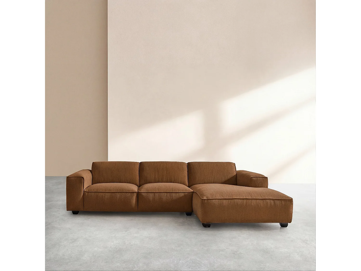 Canapé d'angle droit en tissu bouclette courte Mira - Marron noisette