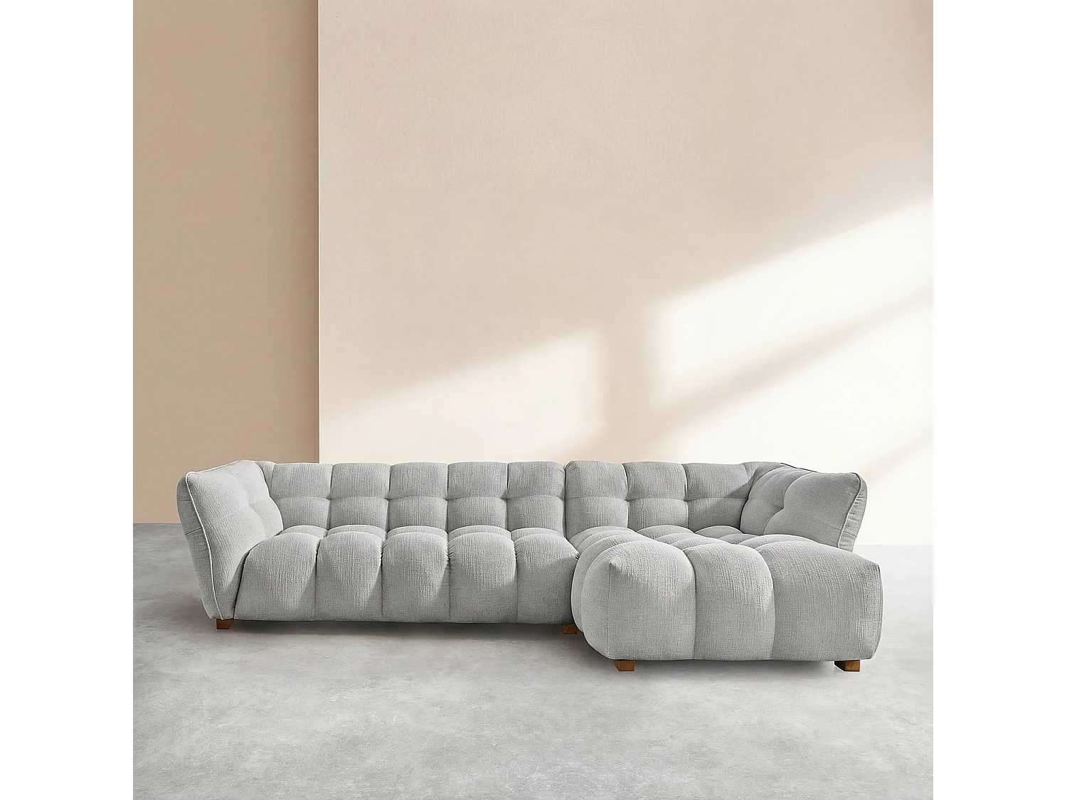 Canapé d'angle droit en tissu bouclette courte Mira - Gris perle