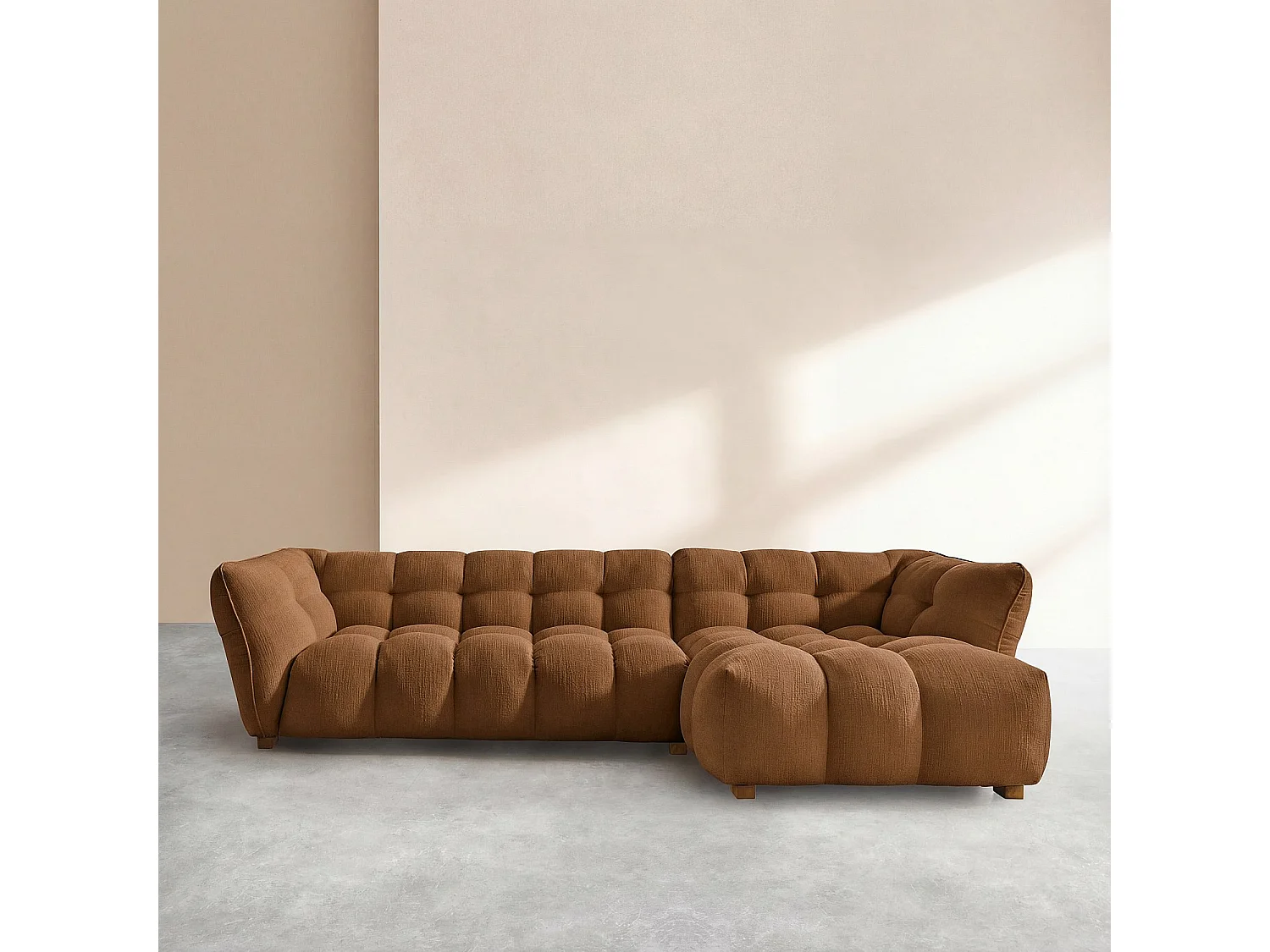 Canapé d'angle droit en tissu bouclette courte Mira - Marron noisette