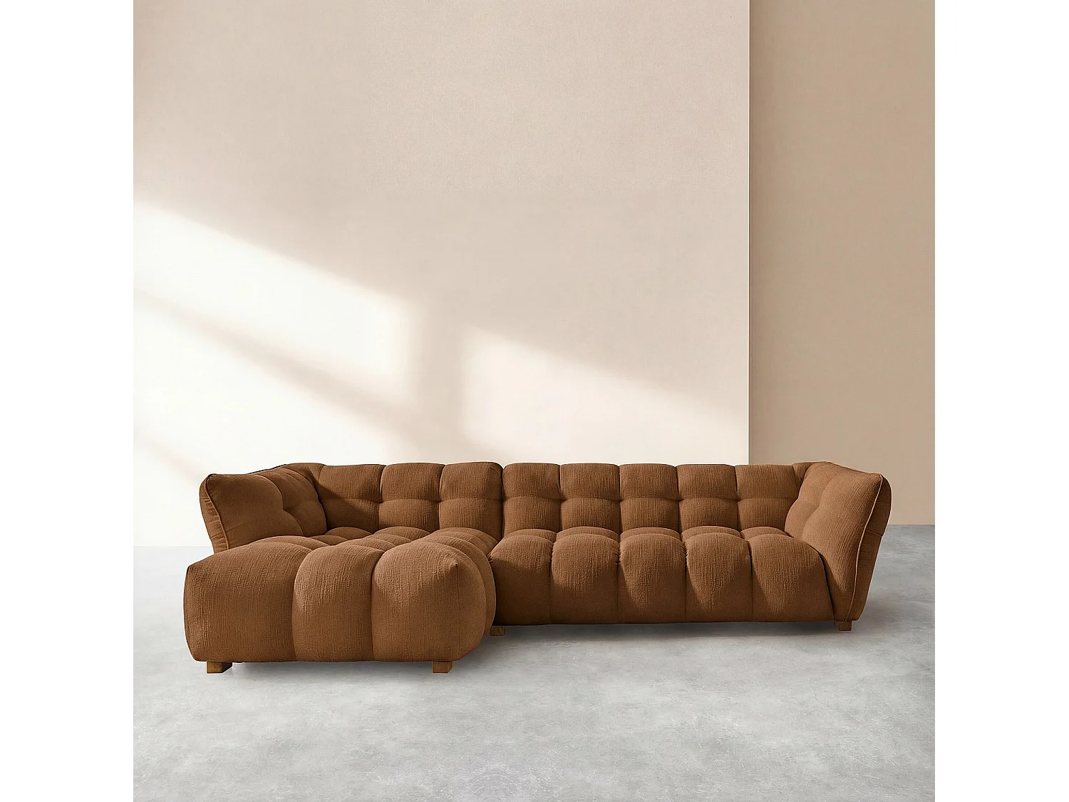 Canapé d'angle gauche en tissu bouclette courte Mira - Marron noisette