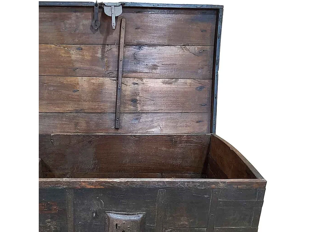 Coffre en bois fait main 120 x 72 x 82 cm (hauteur)