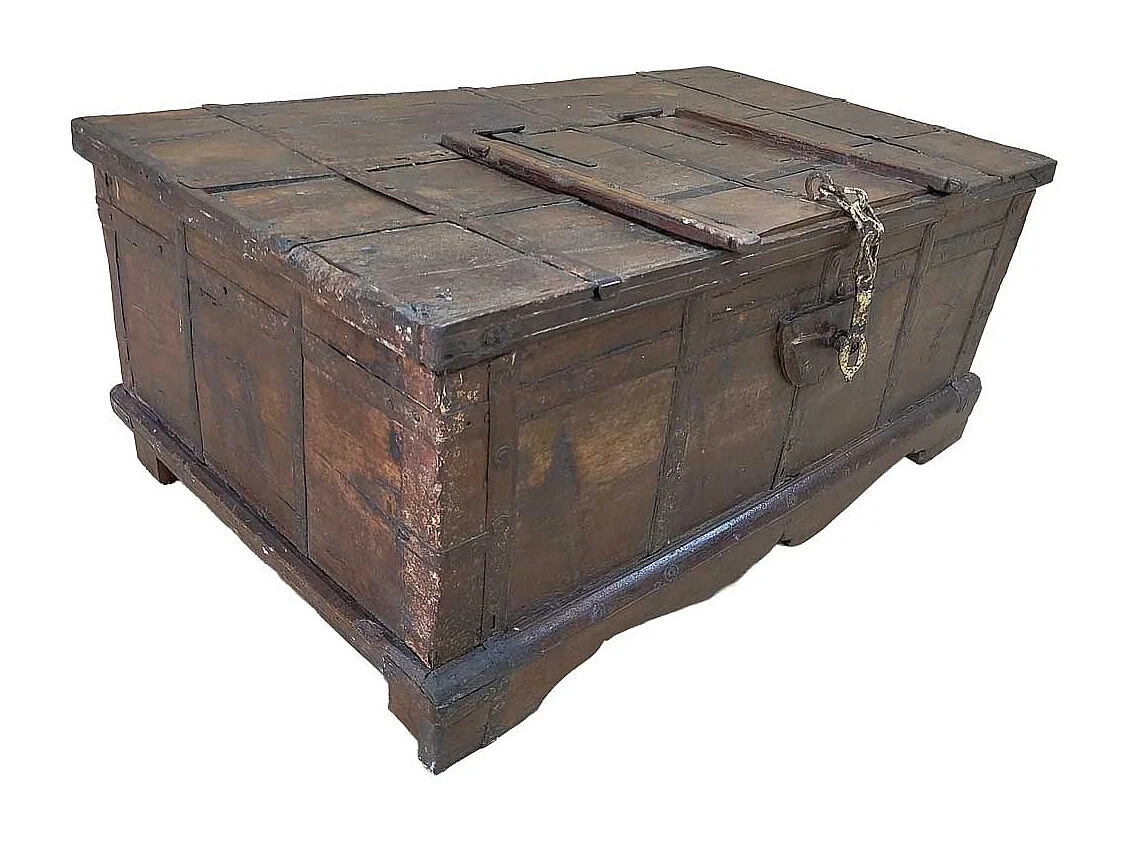 Baúl de madera artesanal 109x64x45h cm