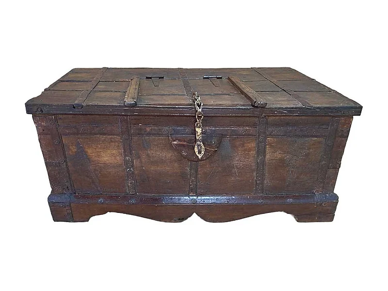 Baúl de madera artesanal 109x64x45h cm