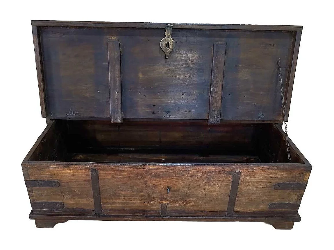 Baúl de madera artesanal 140x75x41h cm