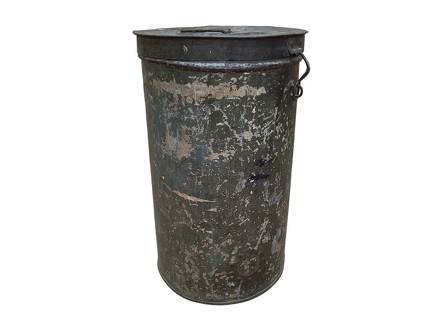 Malle en métal fabriquée à la main 29x29x41h cm