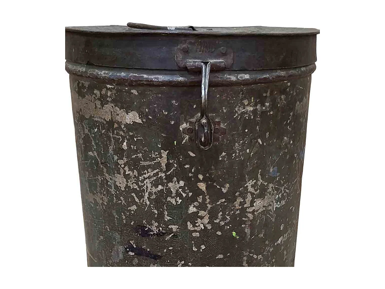 Malle en métal fabriquée à la main 29x29x41h cm