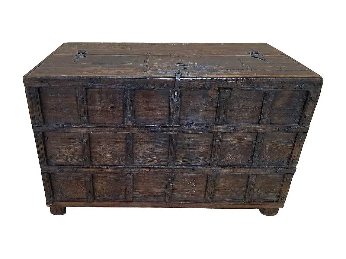 Baúl de madera artesanal 118x65x74h cm