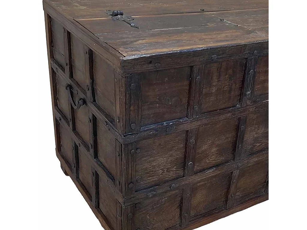 Baúl de madera artesanal 118x65x74h cm