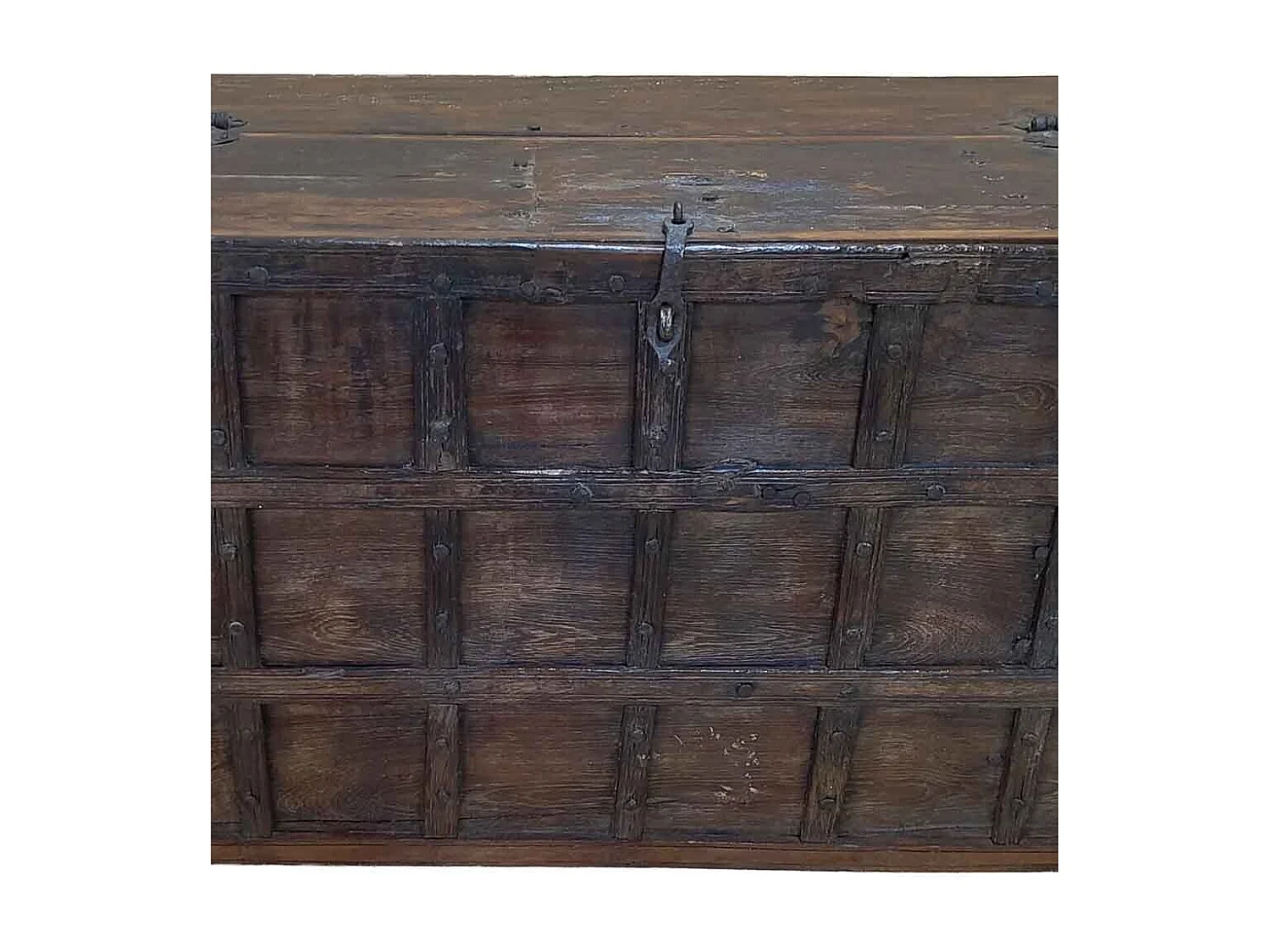 Baúl de madera artesanal 118x65x74h cm