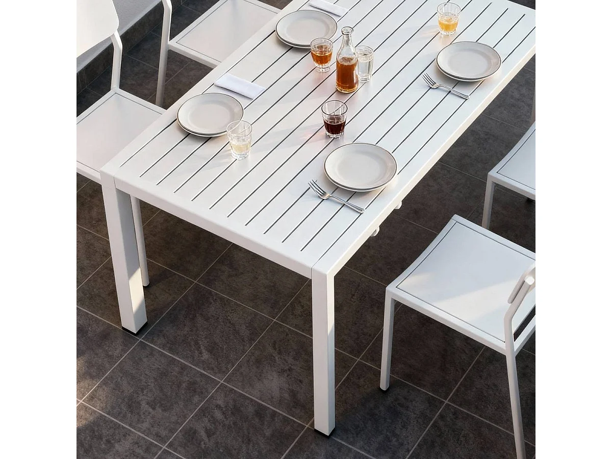 Mesa de jardín cuadrada de aluminio blanco roto Kaïa