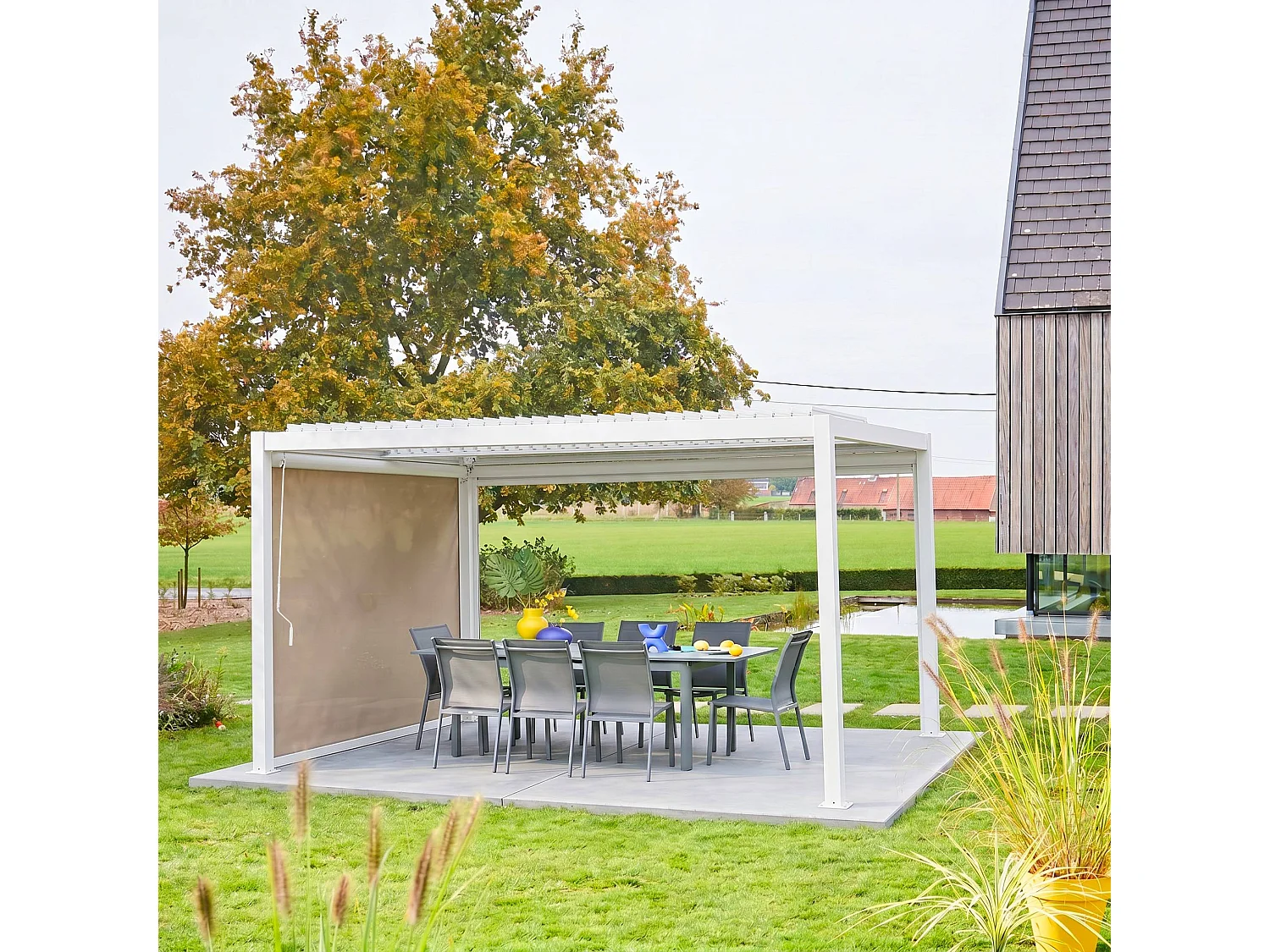 Pérgola bioclimática de aluminio y acero 3x4m + toldo de 3m blanco