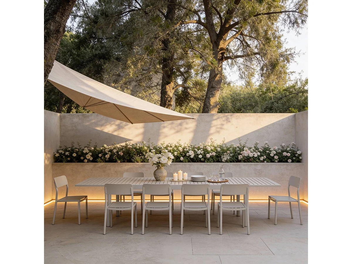 Table de jardin en aluminium rectangulaire taupe Kaïa