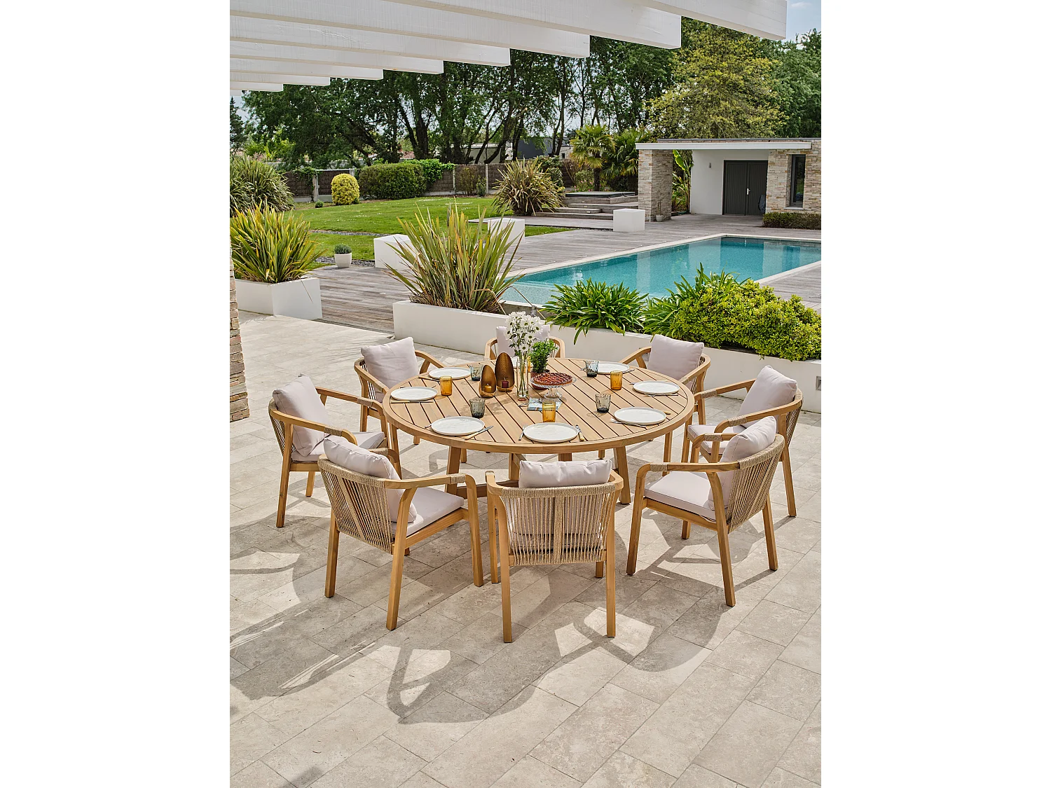 8-Sitzer-Garten-Essgruppe aus Akazienholz