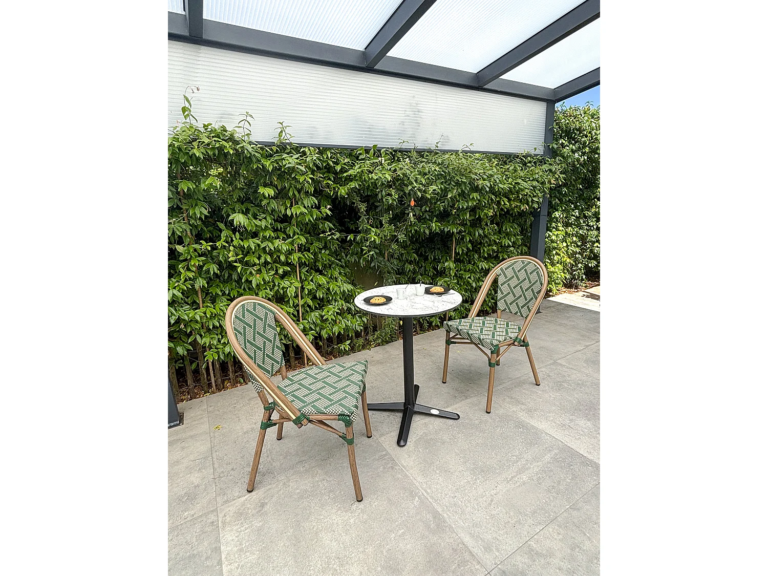 Conjunto de comedor de jardín de 2 plazas en acero con tablero HPL