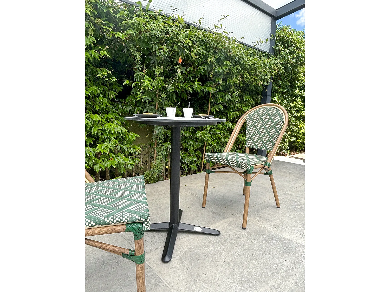 Conjunto de comedor de jardín de 2 plazas en acero con tablero HPL