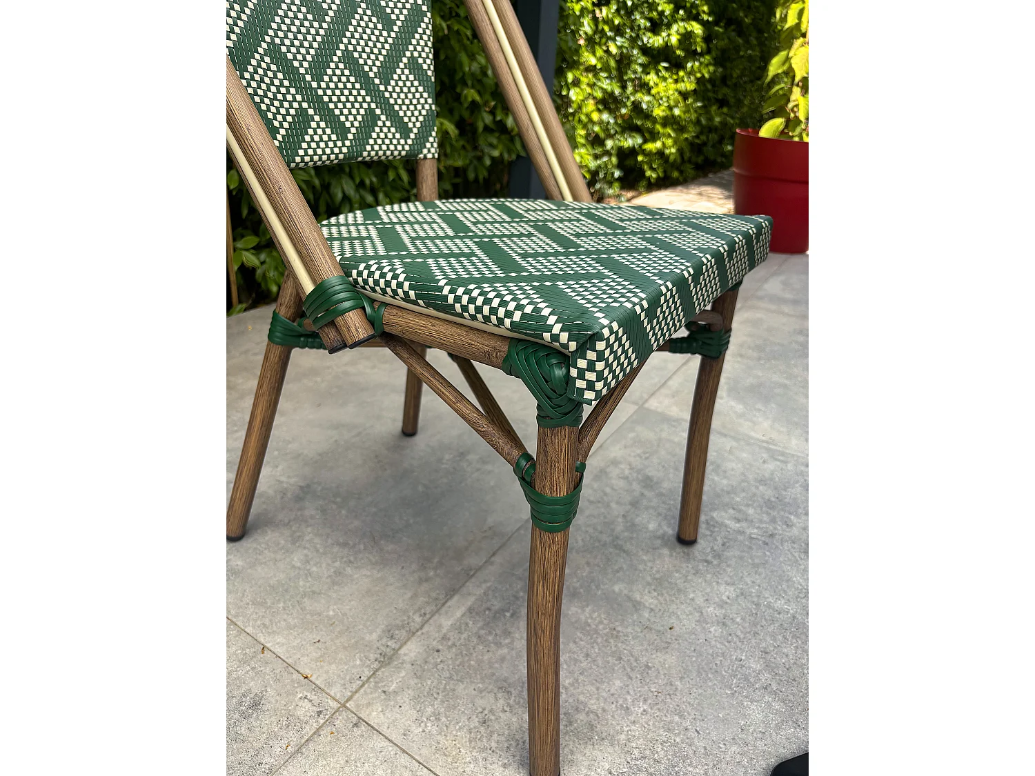 Conjunto de comedor de jardín de 2 plazas en acero con tablero HPL