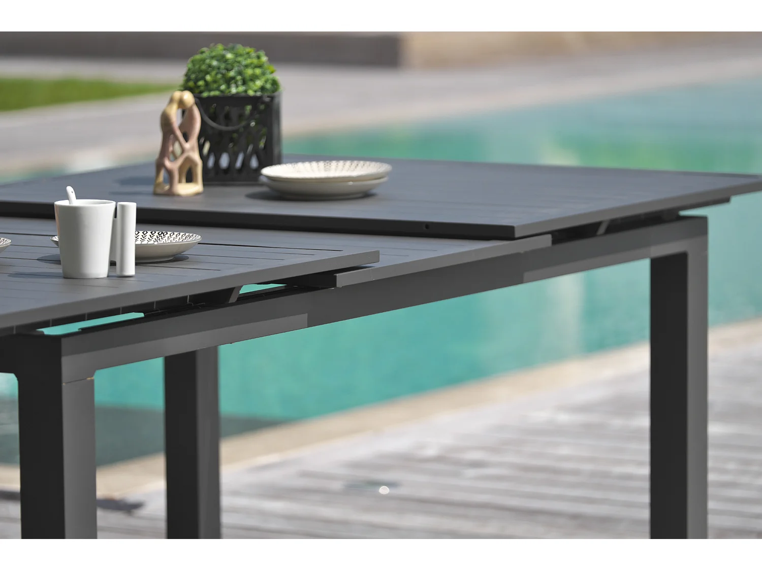 Ensemble repas de jardin 12 places en aluminium