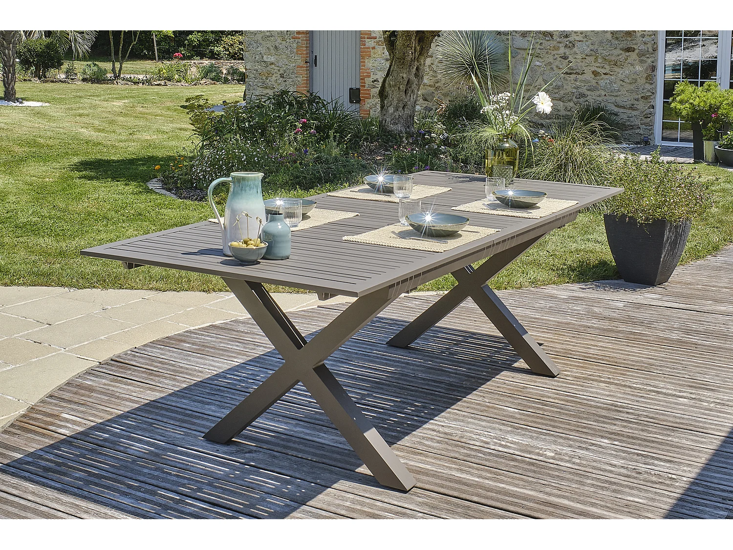 Ensemble repas de jardin 8 places en aluminium quartz - FLORIDE