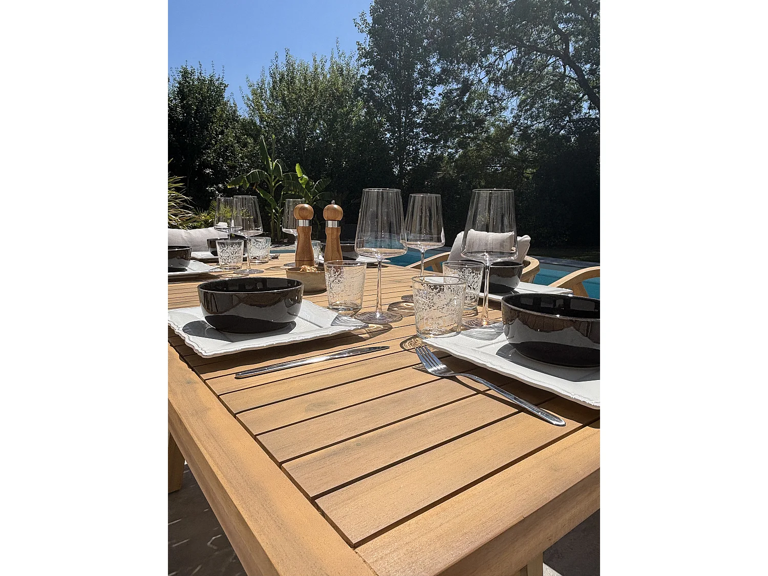 Ensemble repas de jardin 6 places en bois d'acacia