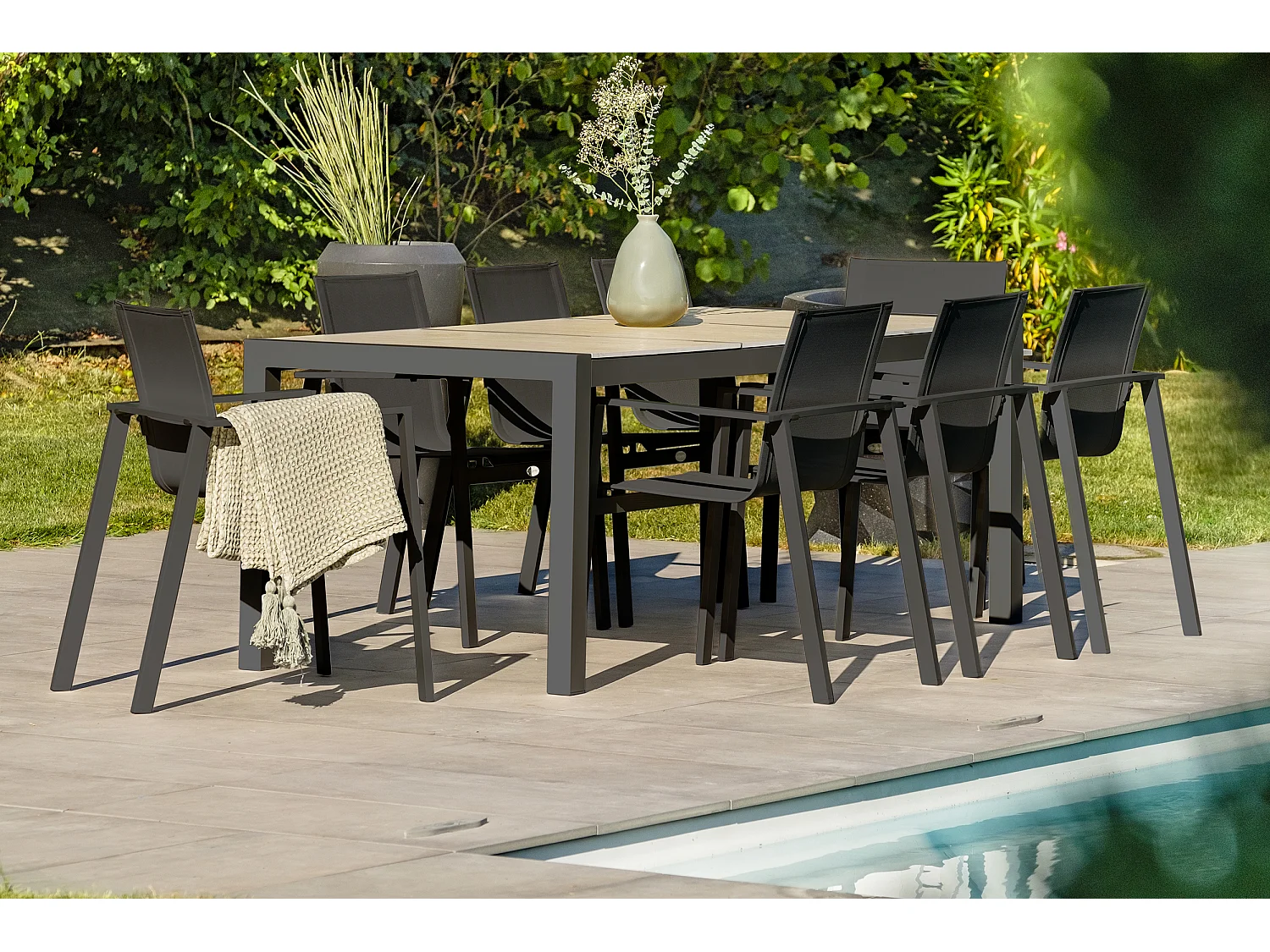 Ensemble repas de jardin 8 places avec plateau céramique