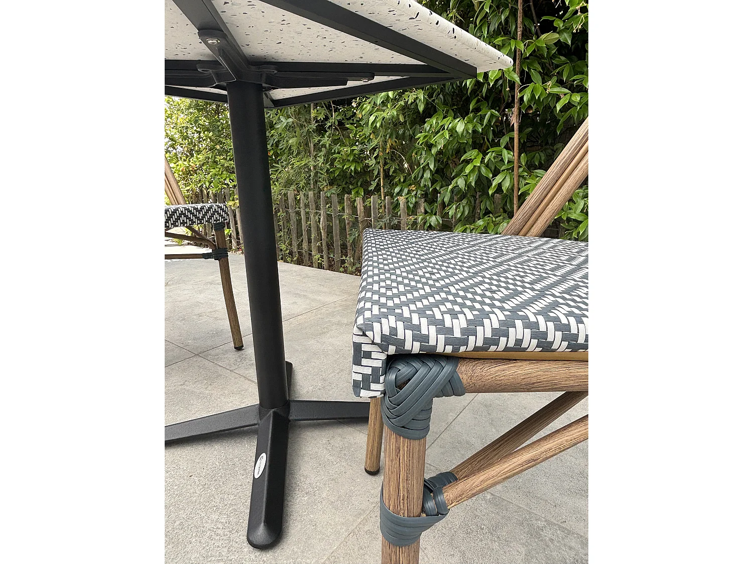 Set da pranzo da giardino in acciaio e terrazzo a 2 posti