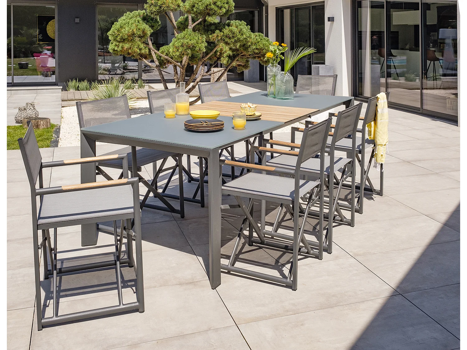 Ensemble repas de jardin 8 places en aluminium