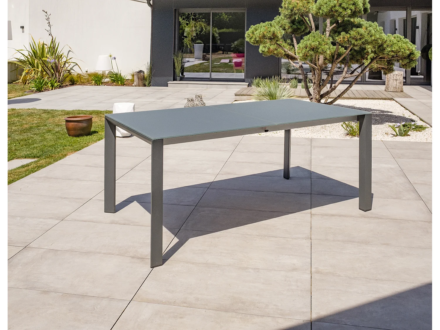 Ensemble repas de jardin 8 places en aluminium