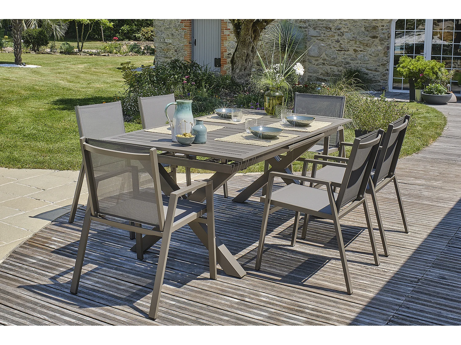 Ensemble repas de jardin 6 places en aluminium quartz