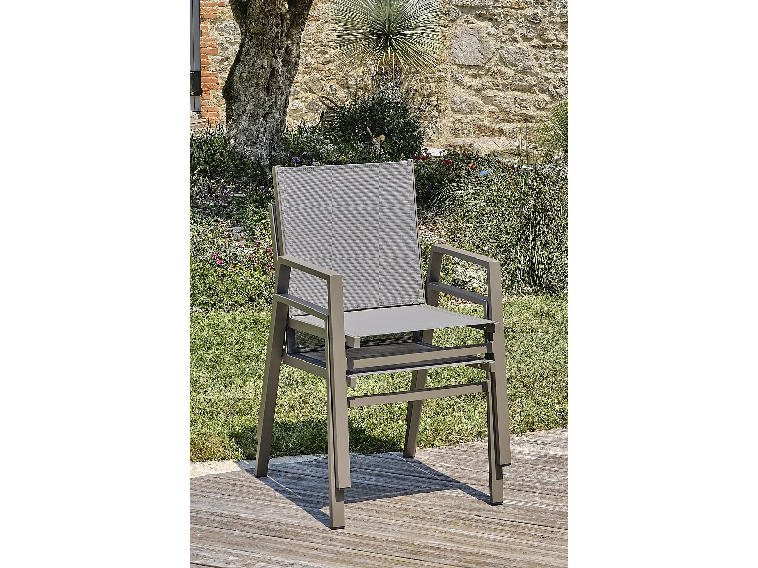 Ensemble repas de jardin 6 places en aluminium quartz