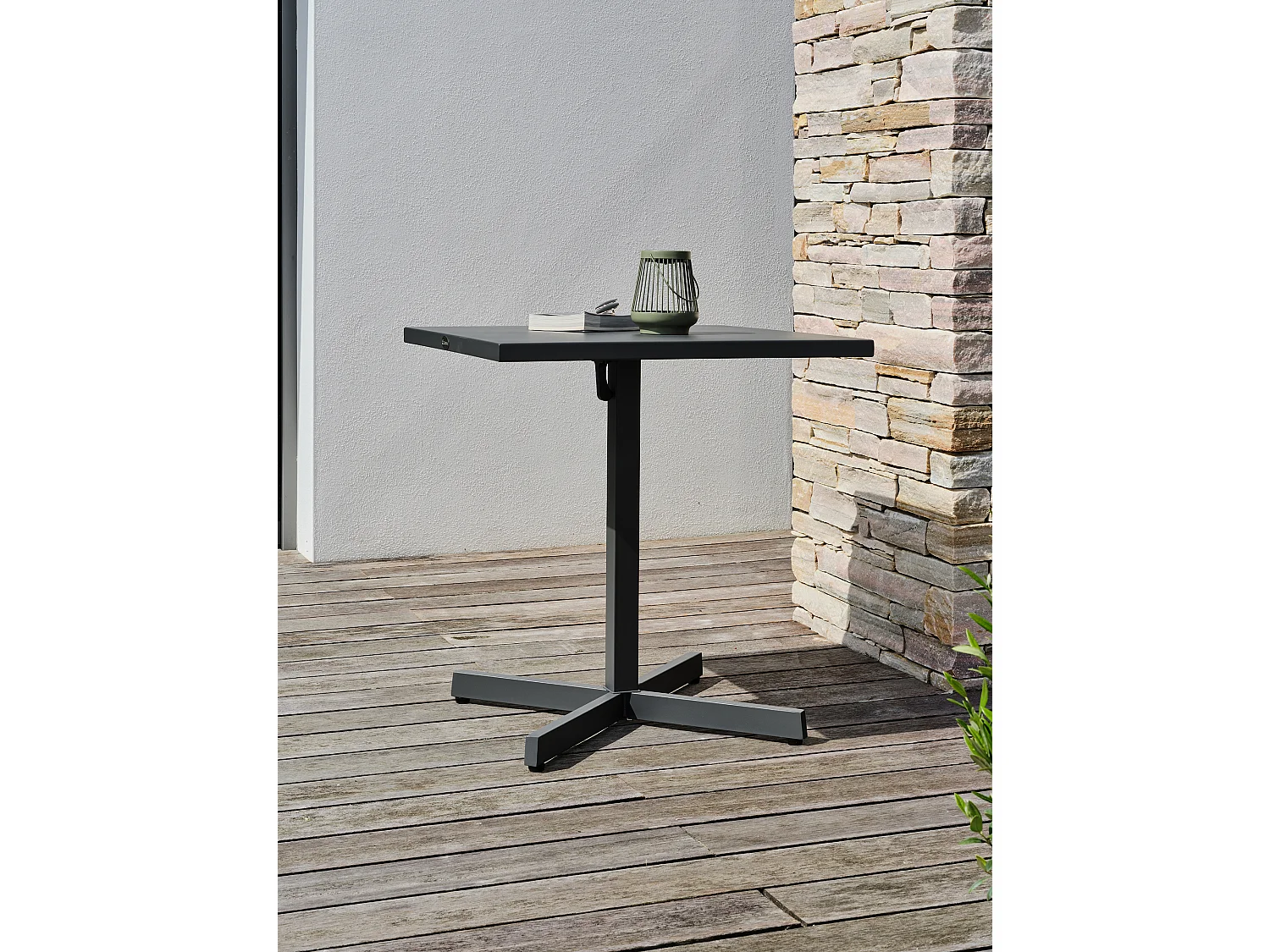 Guéridon de jardin avec plateau pliant en acier