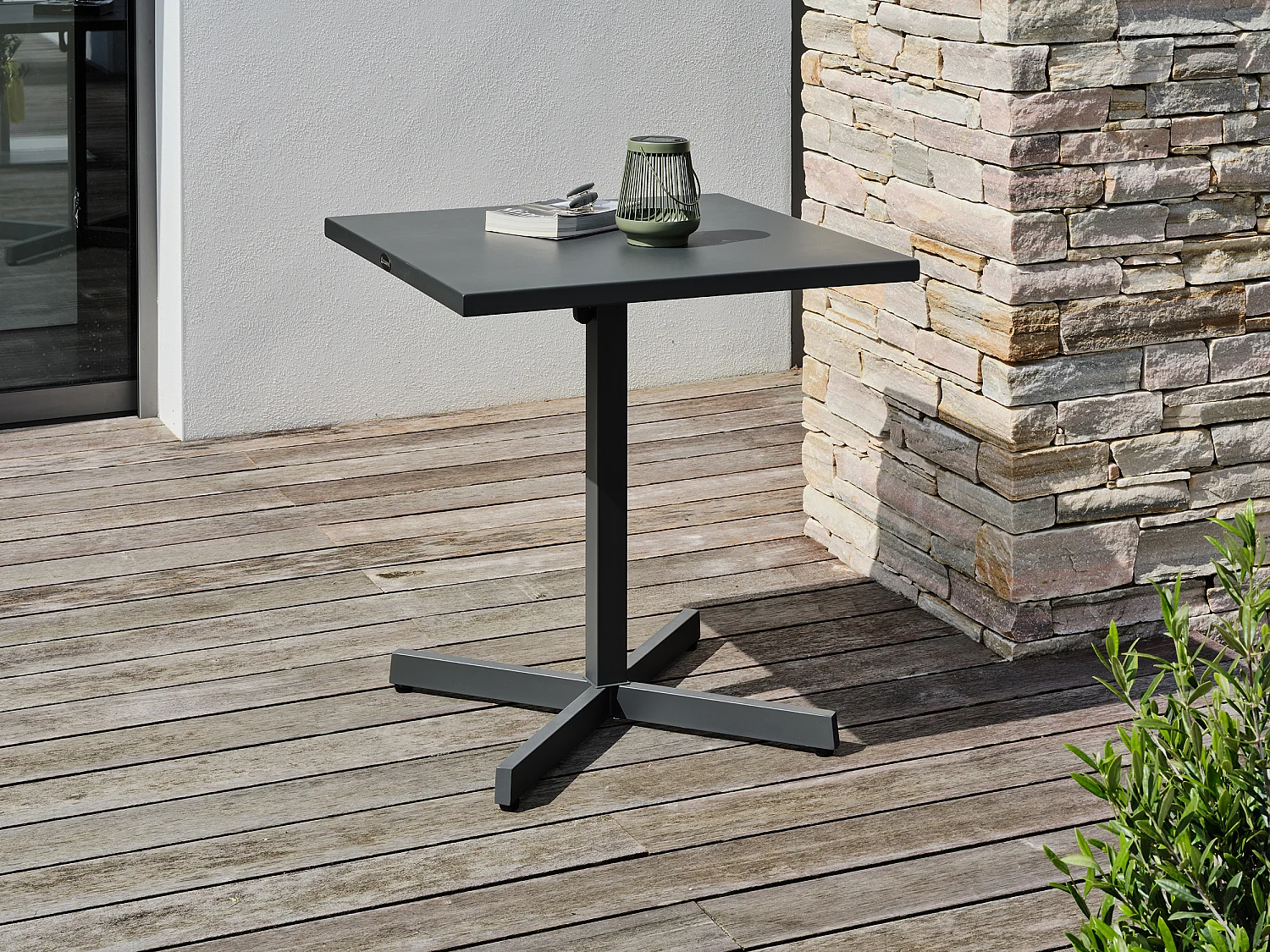 Guéridon de jardin avec plateau pliant en acier