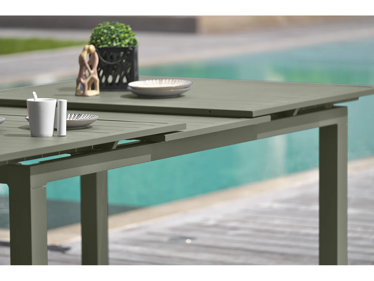 Ensemble repas de jardin 8 places en aluminium