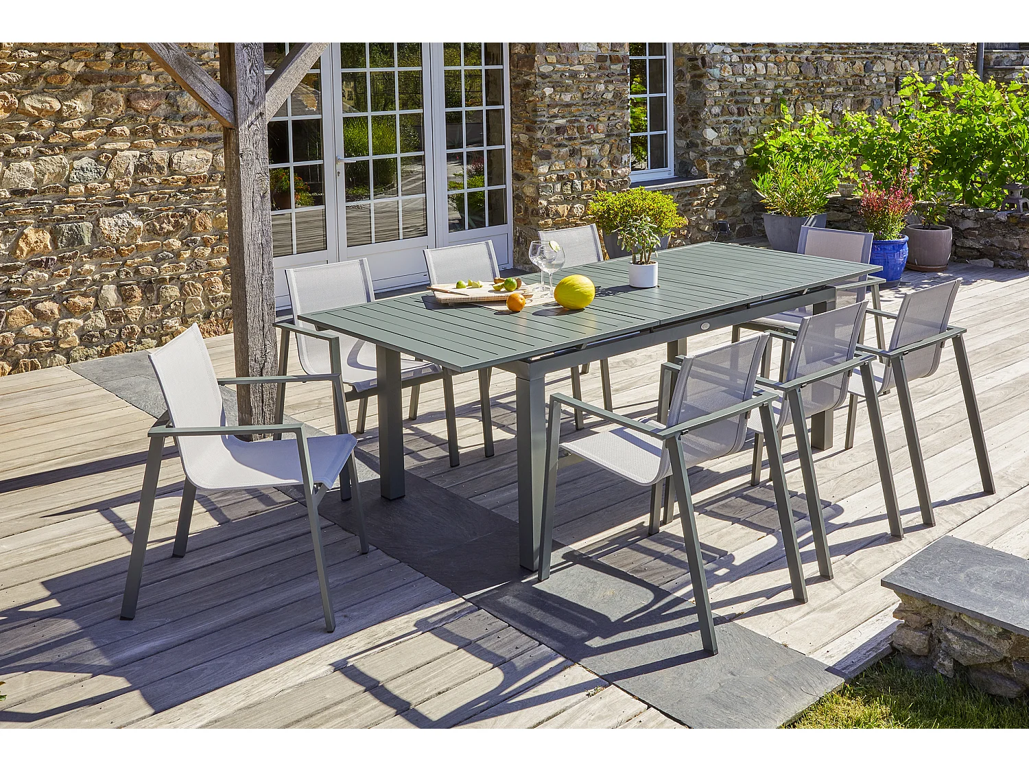 Ensemble repas de jardin 8 places en aluminium - MIAMI