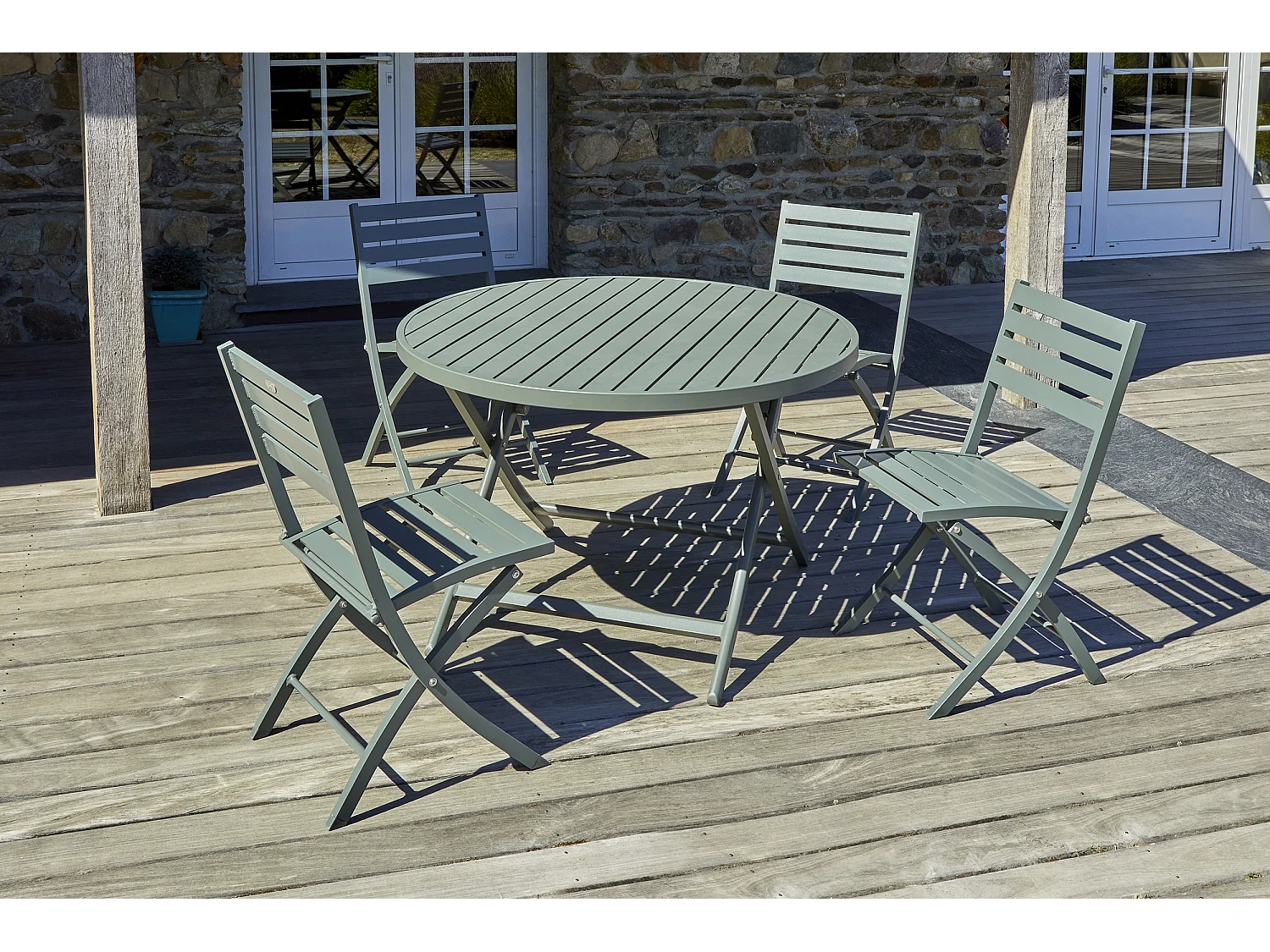 Ensemble repas de jardin 4 places en aluminium vert