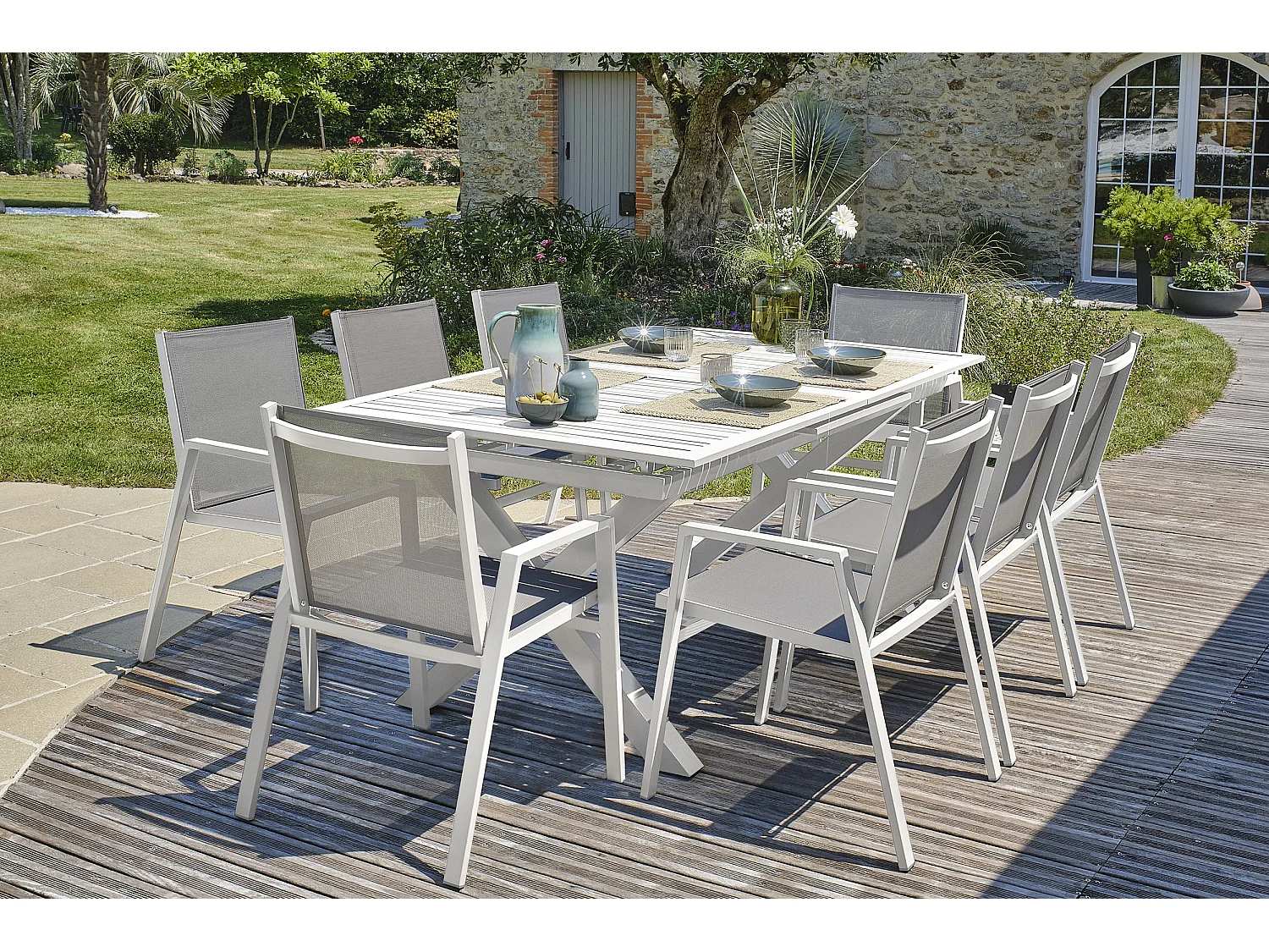 Ensemble repas de jardin 8 places en aluminium