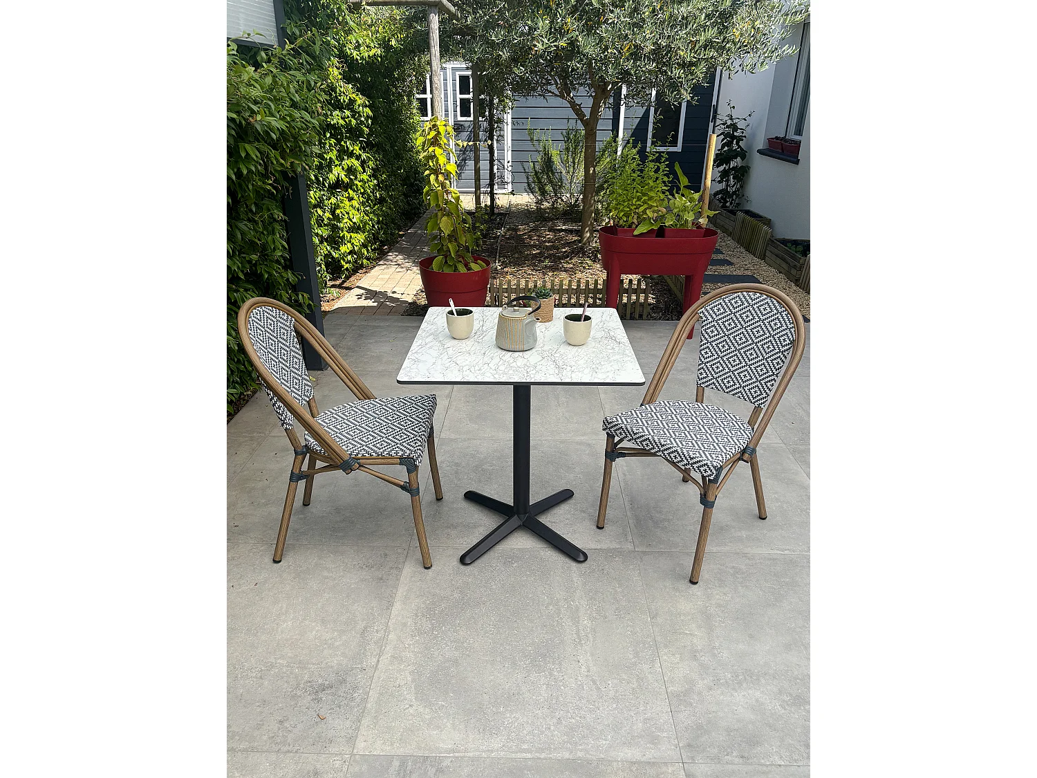 Set da pranzo da giardino a 2 posti in acciaio con piano in HPL