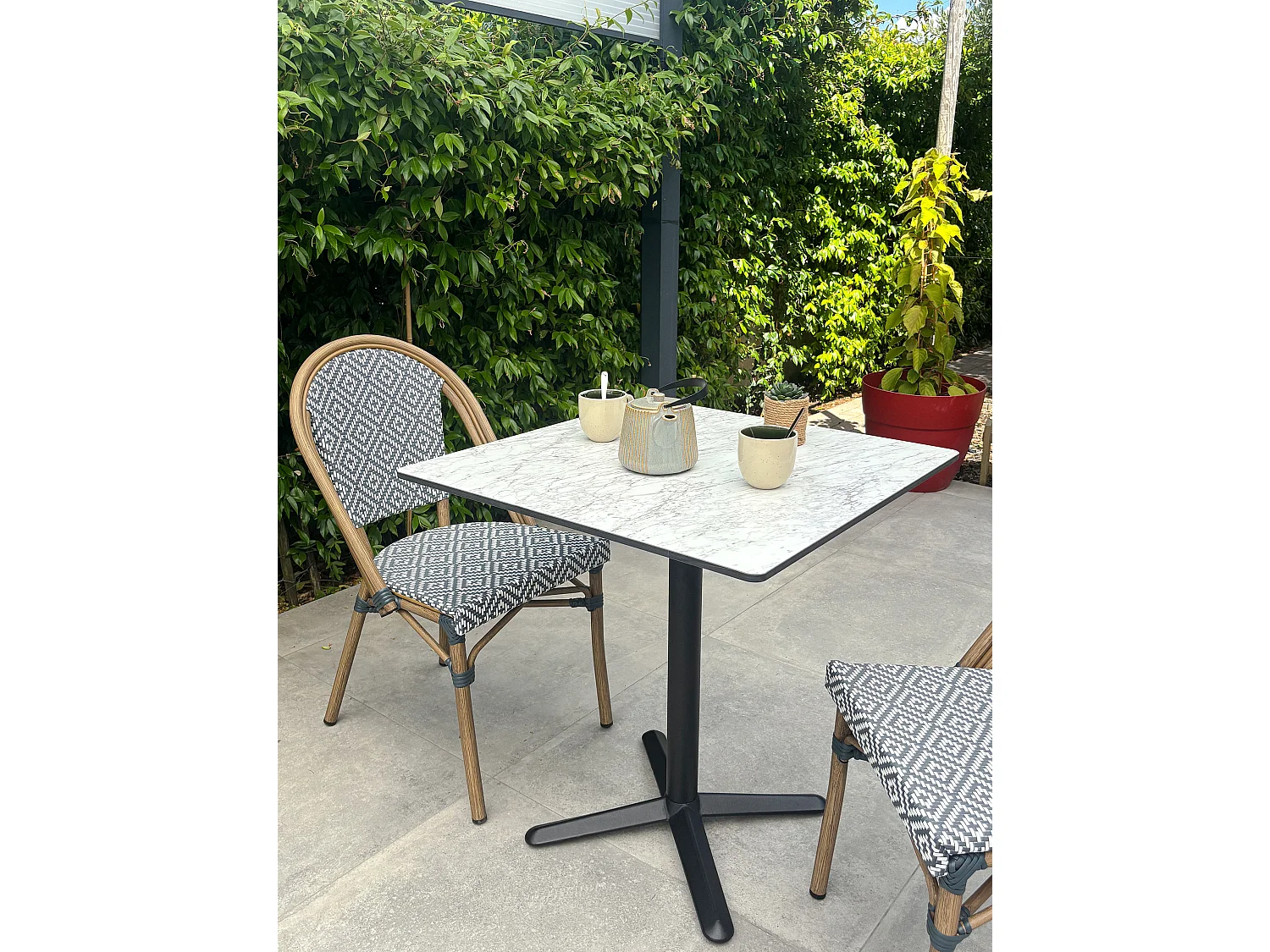 Set da pranzo da giardino a 2 posti in acciaio con piano in HPL