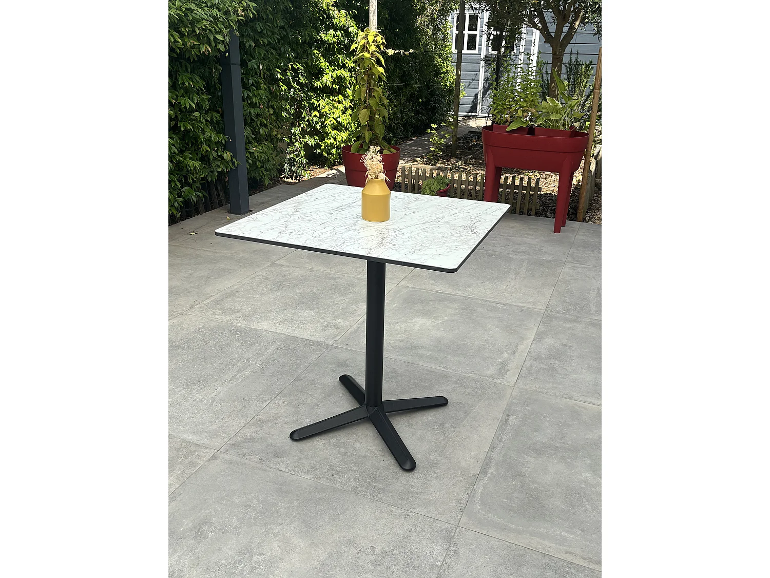 Set da pranzo da giardino a 2 posti in acciaio con piano in HPL