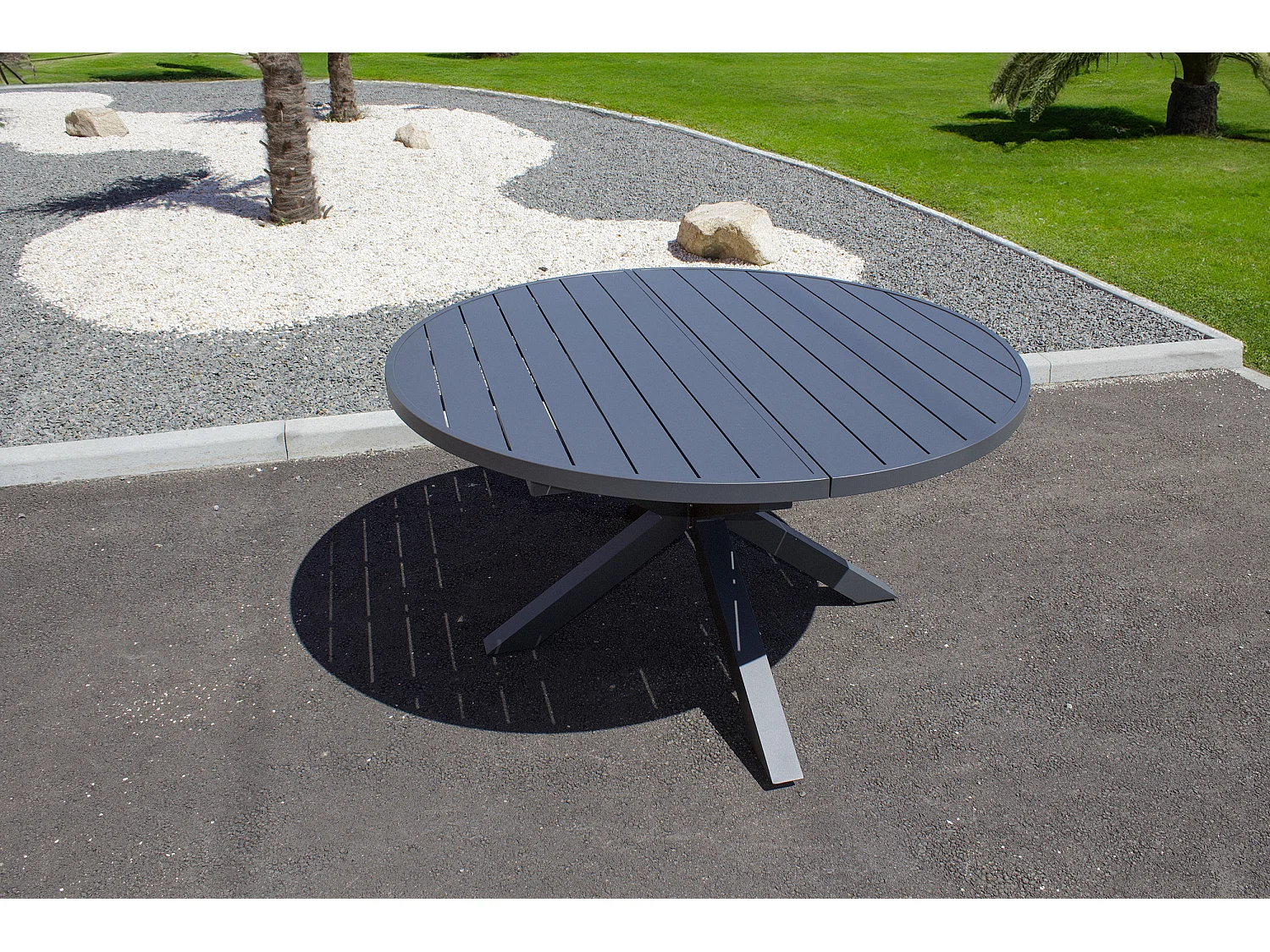 Ensemble repas 6 places en aluminium avec rallonge papillon