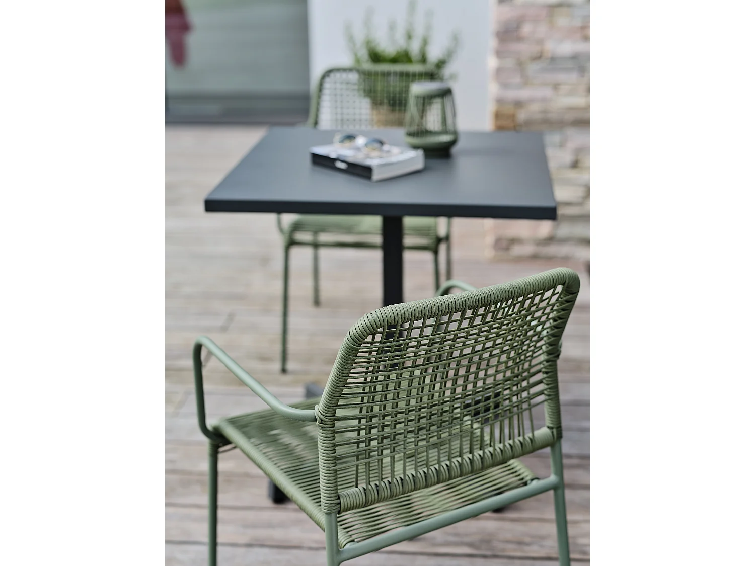 Set aus 2 Gartensesseln aus olivgrünem Seil und Stahl