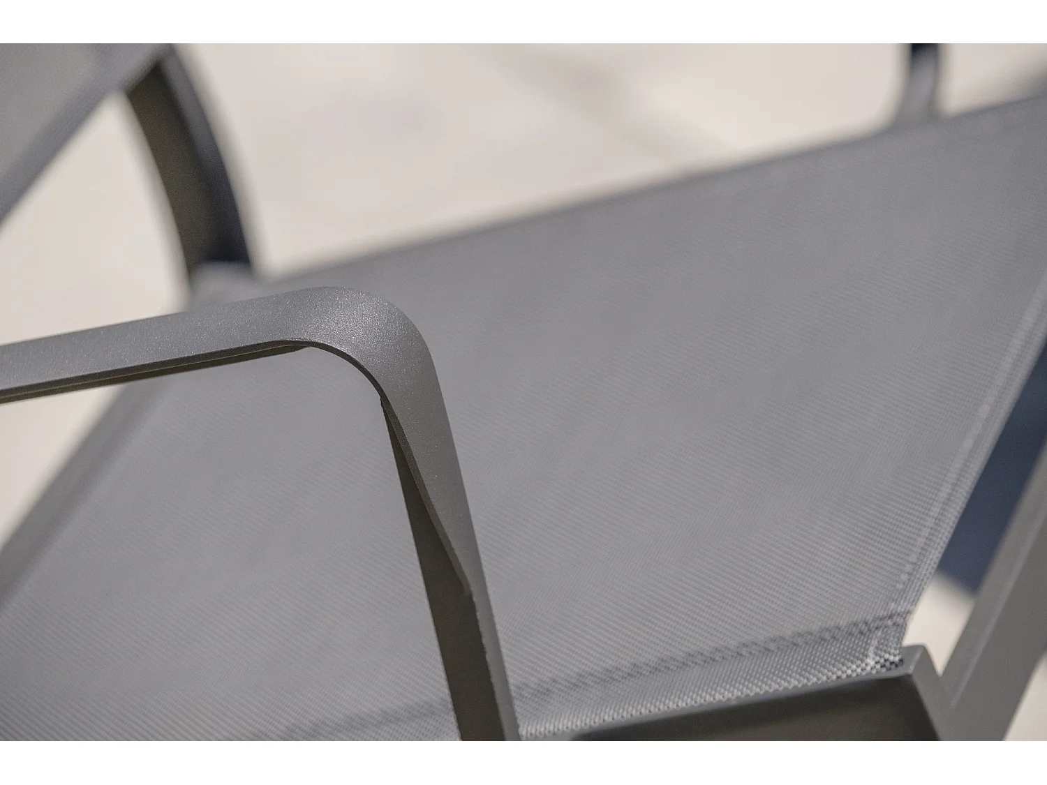 Ensemble repas de jardin 12 places en céramique sur verre - STOCKHOLM