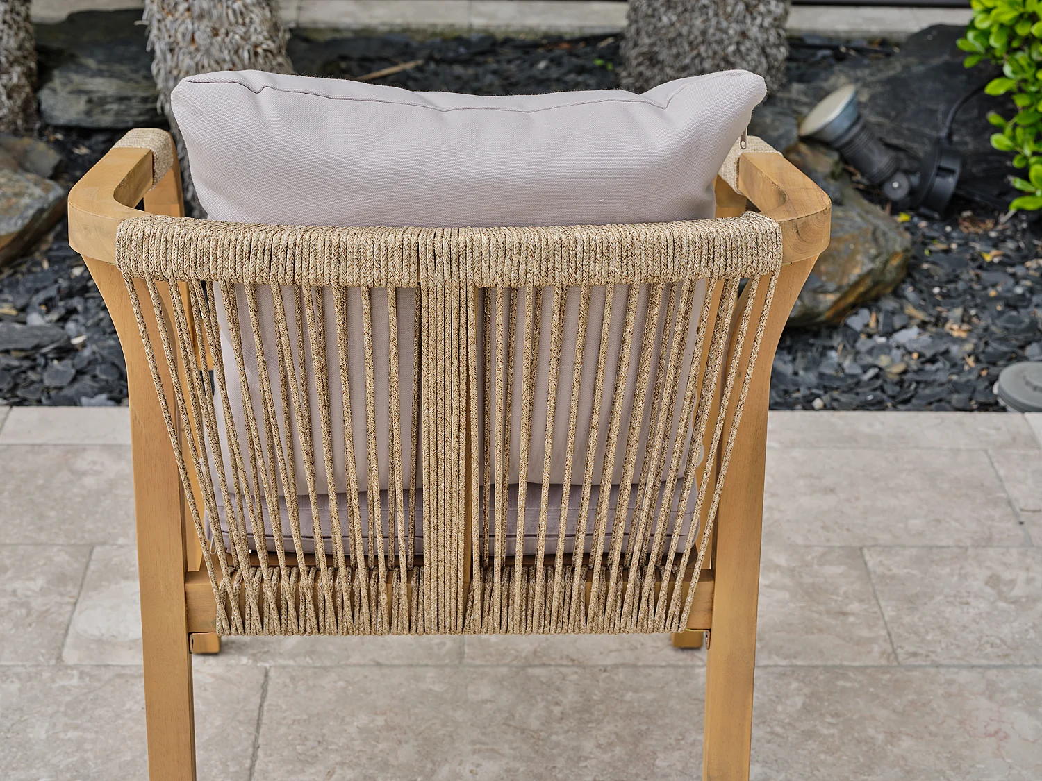 Lot composéé de 2 fauteuils de jardin en bois d'acacia - SERENA