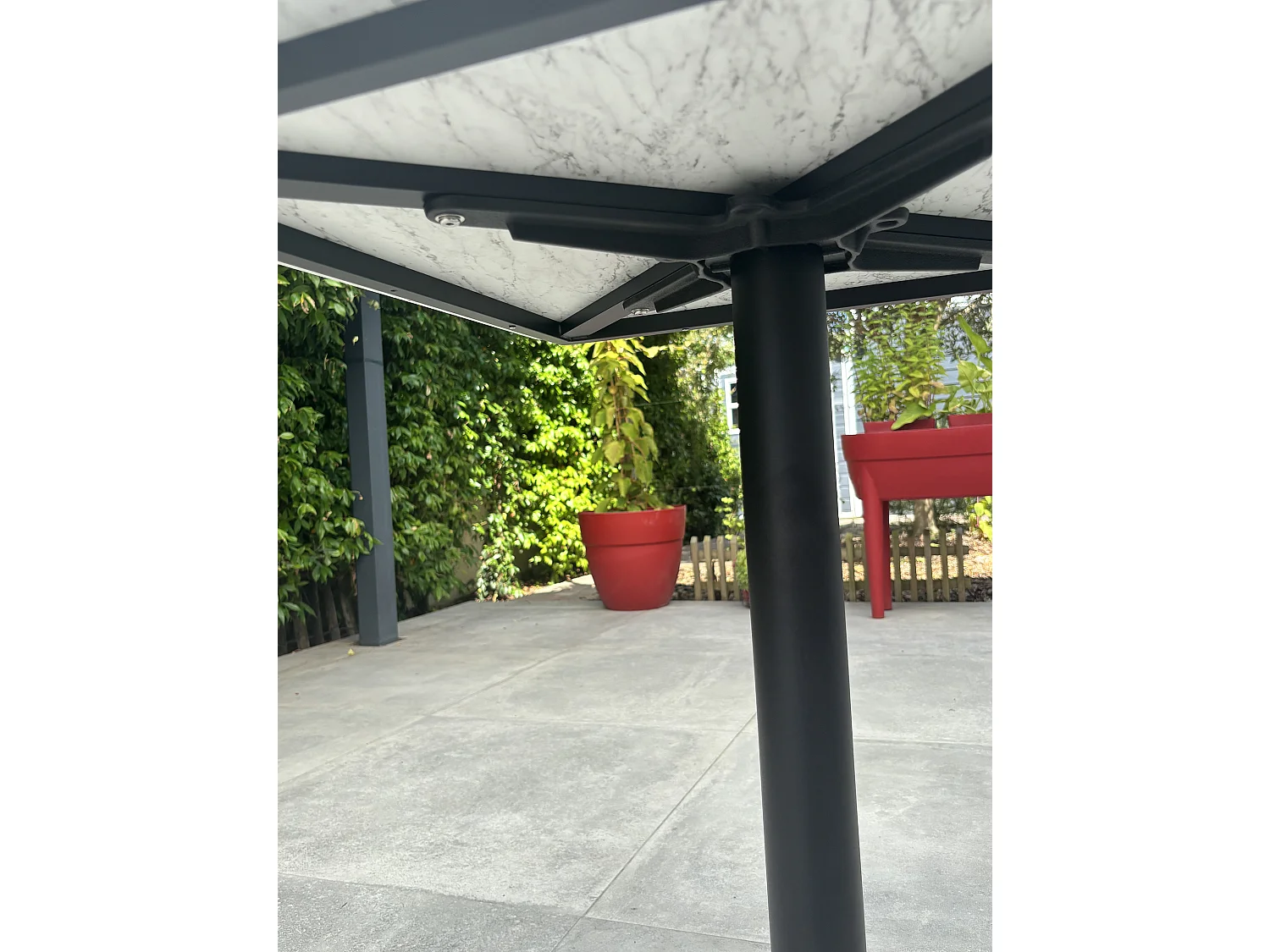 Vierkante tuintafel in staal met HPL-blad - BISTRO
