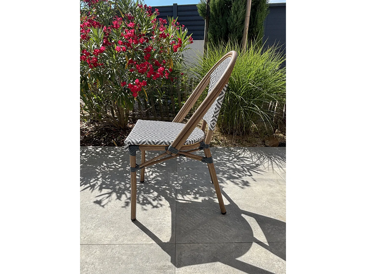 Lot de 2 fauteuils de jardin empilables en aluminium - bleu