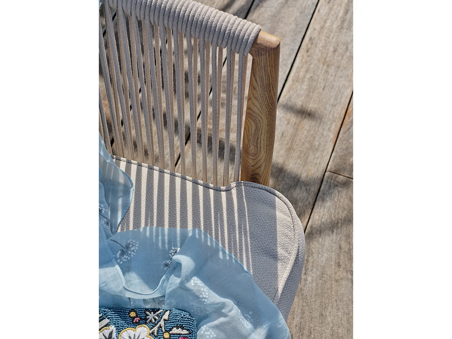 Conjunto de salão de jardim baixo de 5 lugares em alumínio com efeito madeira e corda entrançada