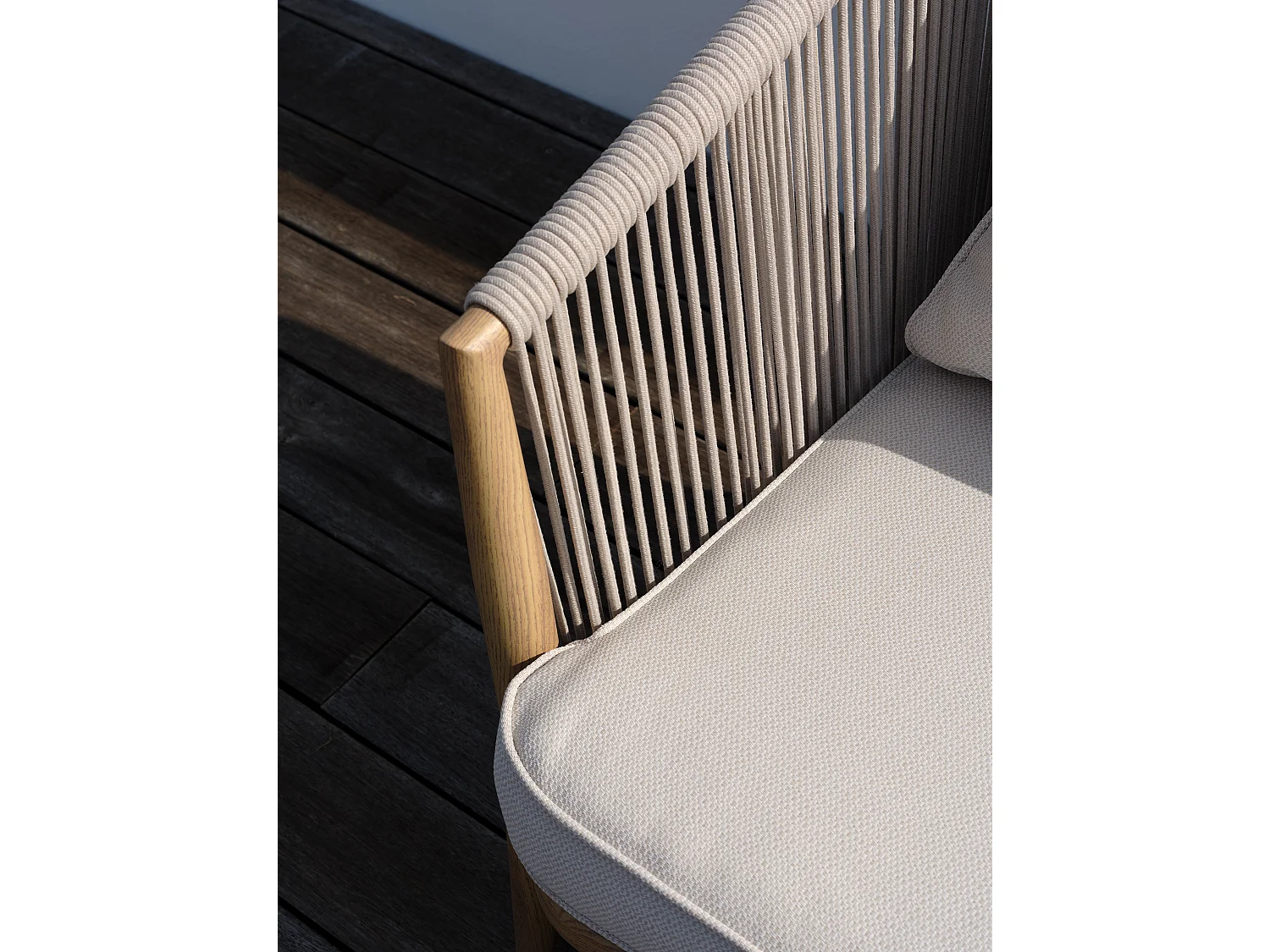 Conjunto de salão de jardim baixo de 5 lugares em alumínio com efeito madeira e corda entrançada