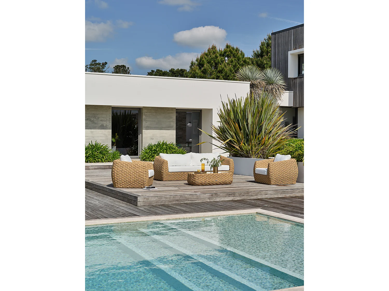 5-Sitzer-Gartenmöbel niedrig aus Aluminium und gewebtem Harz