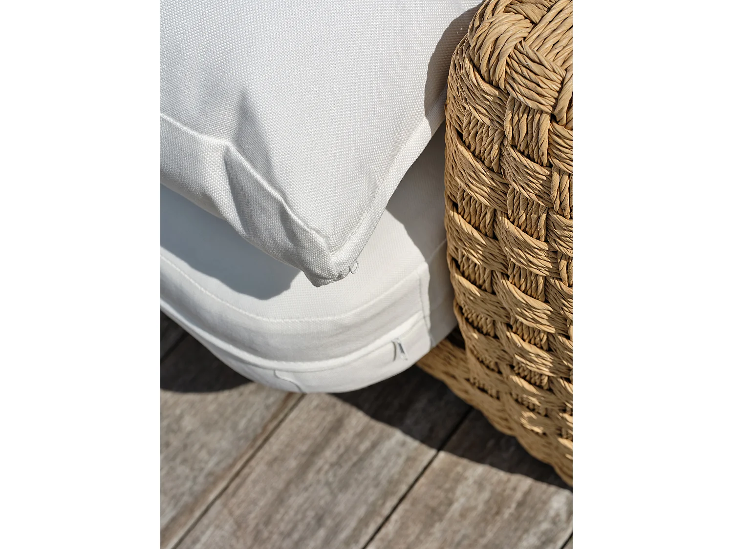 Salón de jardín de 5 plazas en aluminio y resina trenzada