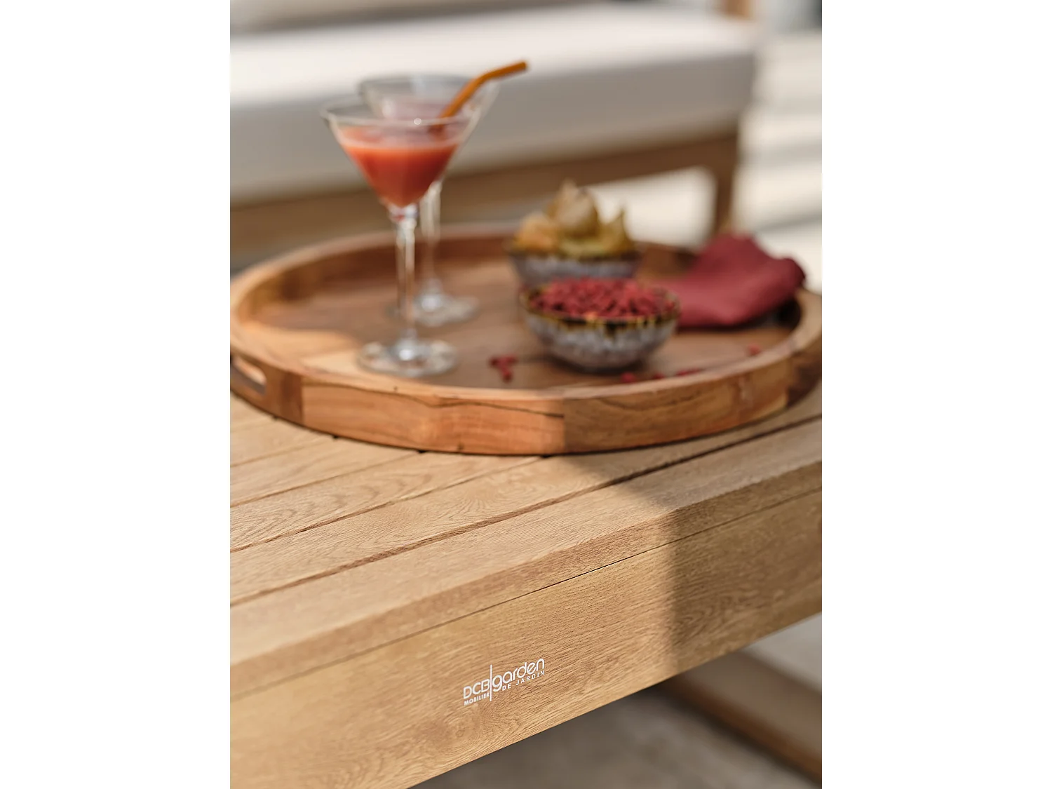 5-Sitzer-Gartenmöbel-Set niedrig aus Holzimitat