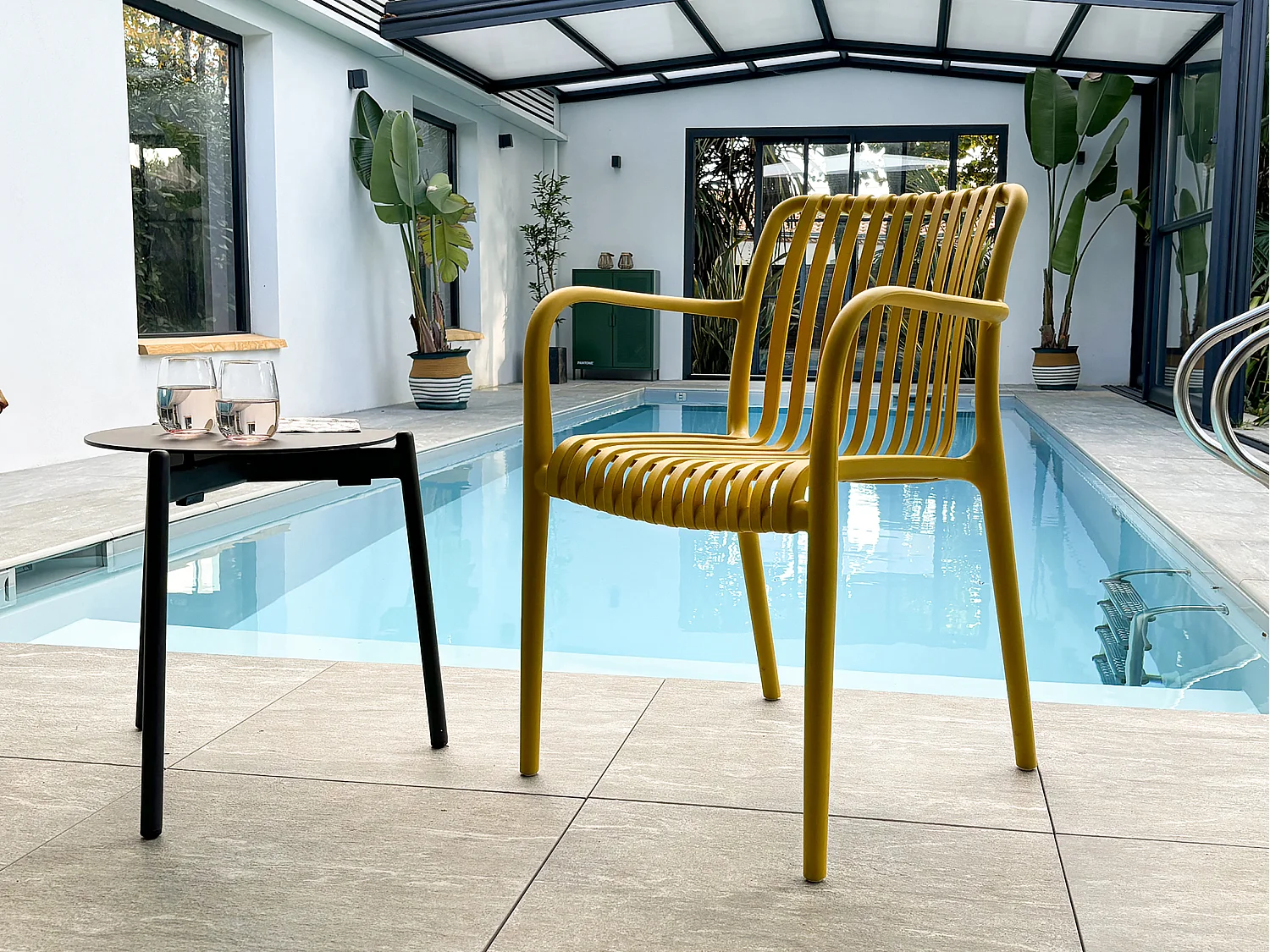 Lot de 2 fauteuils de jardin empilables en Polypropylène - TIAGO